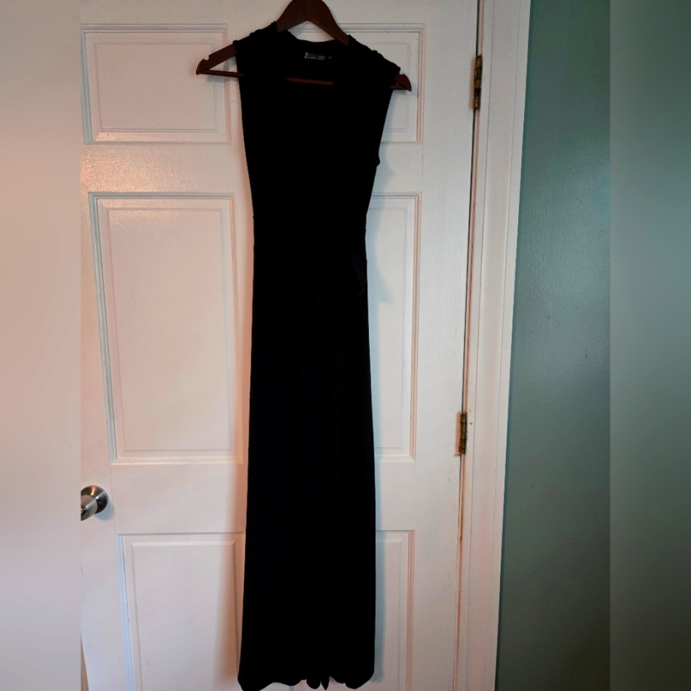 Elegant Black Maxi Dress